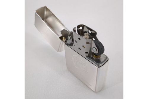 ZIPPOのラッキーストライク