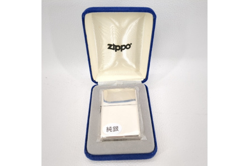 ファッション小物のZIPPO