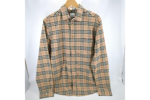 ファッションのトップス