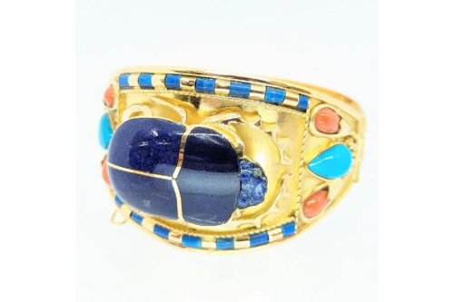 ジュエリーのブレスレット