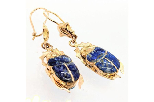 ピアス