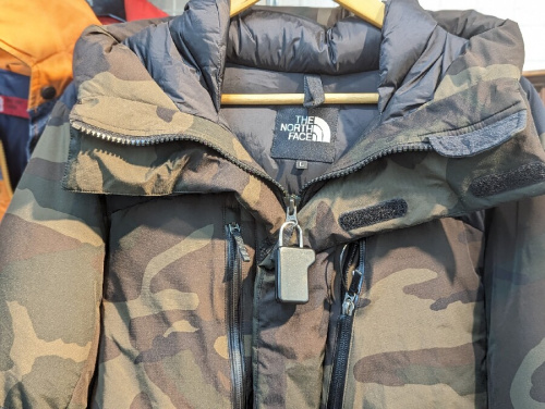 ザ・ノースフェイスのダウンジャケット買い取り強化中