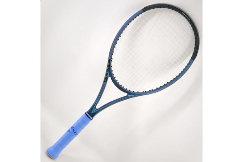 スポーツ用品のテニス