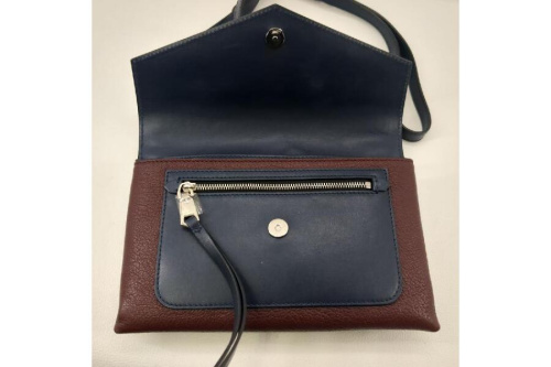 ジバンシィ(GIVENCHY)のクロスボディバッグ