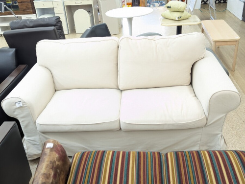 ソファーのIKEA