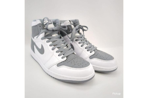 スニーカーのナイキ（NIKE）