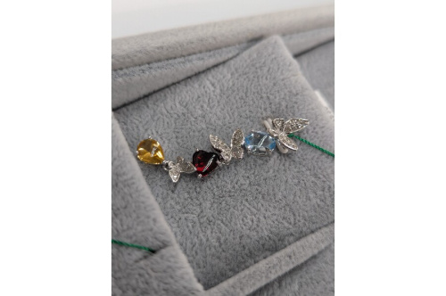 貴金属のペンダントトップ