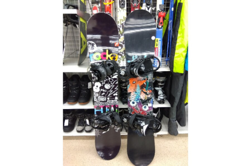 スポーツ用品のスノーボード