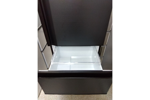 ピックアップ磐田店の3ドア冷蔵庫