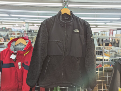 ジャケットのノースフェイス
