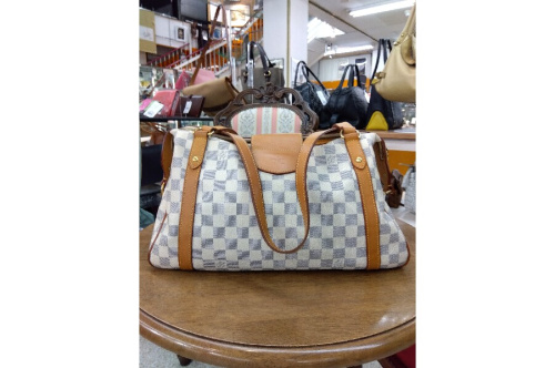 ショルダーバッグのルイ・ ヴィトン（LOUIS VUITTON）