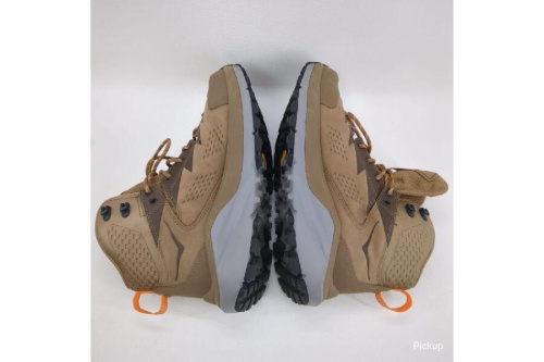 ホカオネオネ(HOKA ONE ONE)のトレッキングシューズ