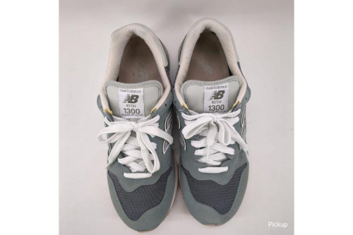 スニーカーのニューバランス（New Balance）