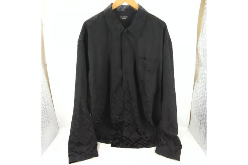 ファッションのトップス