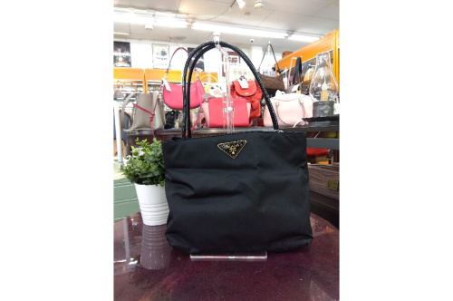 バッグのトートバッグ