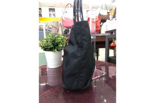 ブランドバッグ買取強化中のPRADA