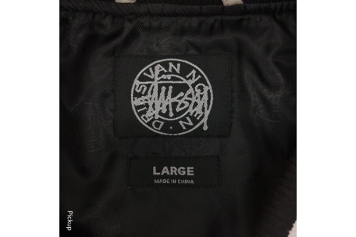 ステューシー（Stüssy）のスタジャン