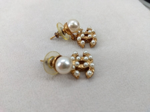 シャネル（CHANEL）の金・プラチナ製品買取強化中