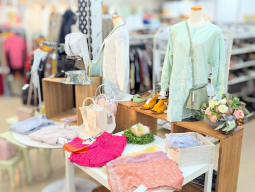 ファッションのレディース衣類