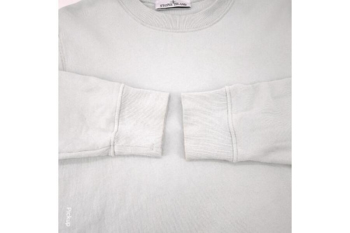 ストーンアイランド(STONE ISLAND)のクルーネックスウェット