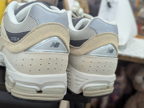 スニーカー買い取り強化中