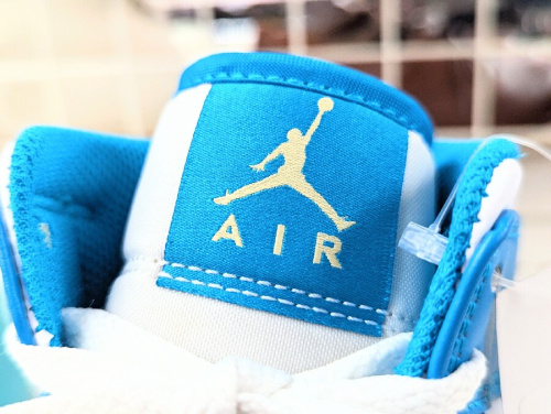 NIKEのAIR JORDAN1