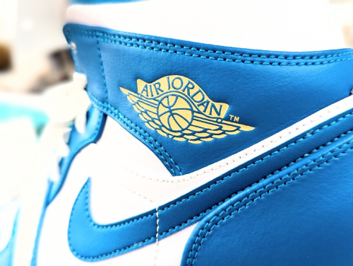 AIR JORDAN1のスニーカー買取強化中