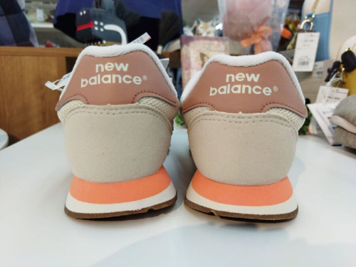ニューバランス（New Balance）