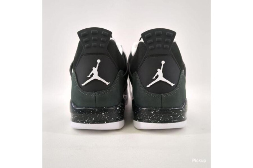 ナイキ（NIKE）のエアジョーダン4(AIR JORDAN 4)