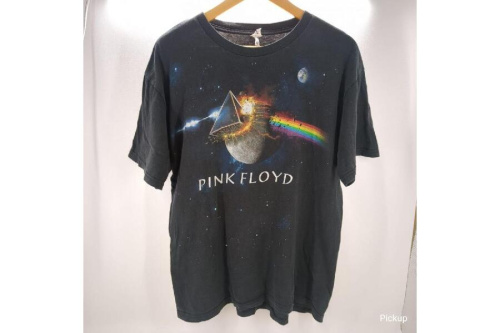 ファッションのTシャツ