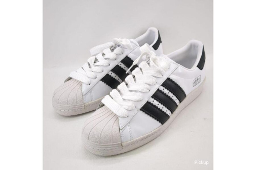 シューズ・靴のスニーカー