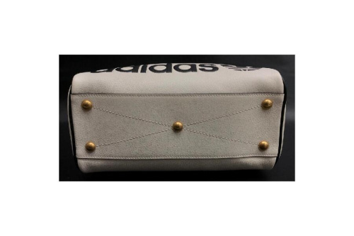 アディダス(adidas)のミニダッフルバッグ