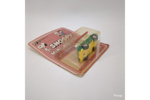 AVIVA社のSNOOPY MINI DIECAST