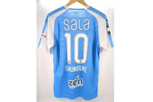 トップスのプーマ（PUMA）