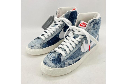 シューズ・靴のスニーカー