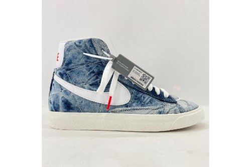 ナイキ（NIKE）のブレーザー MID ’77 ウォッシュドデニム