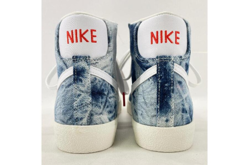 ブレーザー MID ’77 ウォッシュドデニムのハイカットスニーカー