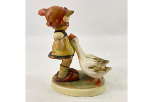 フンメル人形の置物