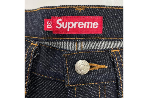 Supremeのシュプリーム