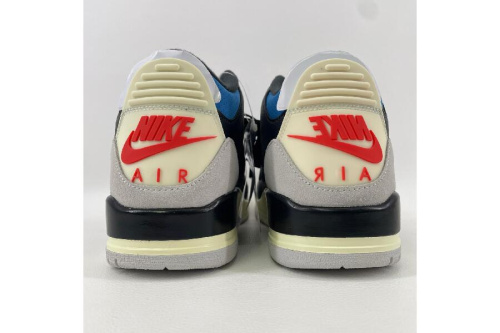 AIR JORDANのスニーカー