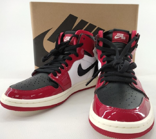 スニーカーのAIR JORDAN1
