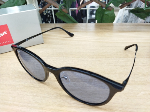 サングラスのRay-Ban