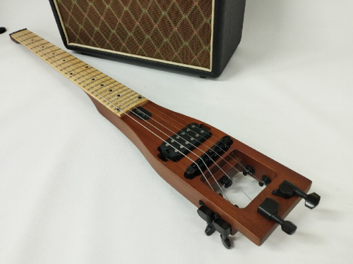 中古ギターのトラベルギター