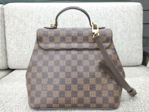 ショルダーバッグのルイ・ ヴィトン(LOUIS VUITTON)