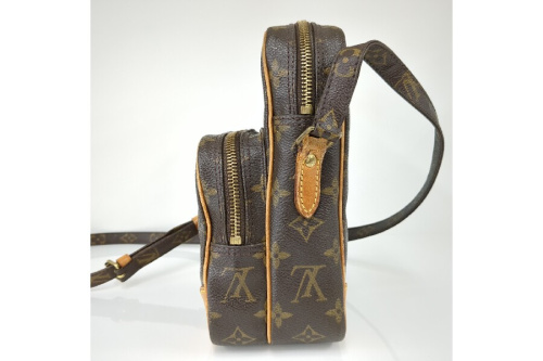 ショルダーバッグのルイ・ ヴィトン(LOUIS VUITTON)