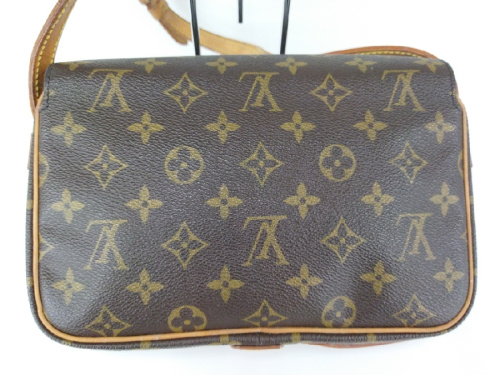 ルイ・ ヴィトン（LOUIS VUITTON）のショルダーバッグ