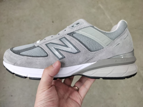 シューズ・靴のスニーカー