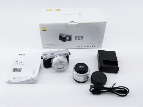 カメラのニコン（Nikon）