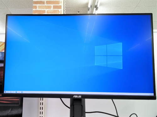 パソコン・周辺機器のモニター