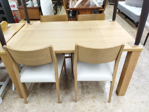 家具のダイニングセット